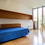 Hostel Residencia Universitaria Resa O Castro Vigo