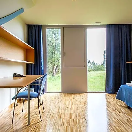 Residencia Universitaria Resa O Castro Hostel Vigo