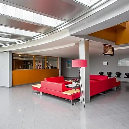 Hostel Residencia Universitaria Resa O Castro Vigo