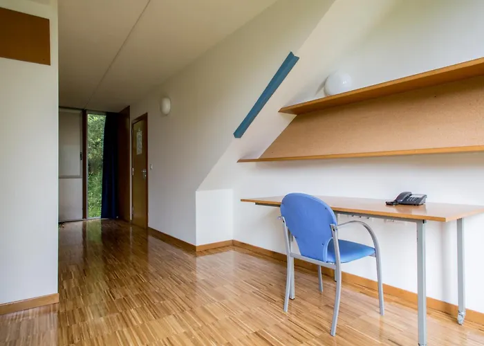 Residencia Universitaria Resa O Castro *